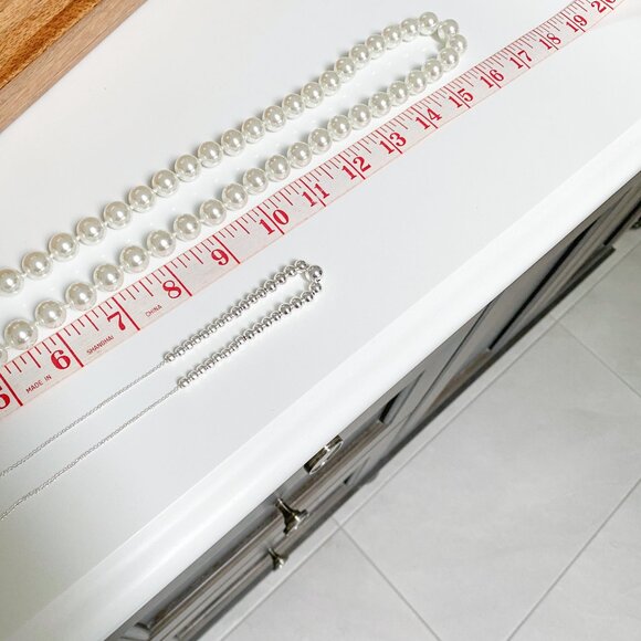 Macy’s - Elegant Silver Beaded Necklace - Picture 4 of 6